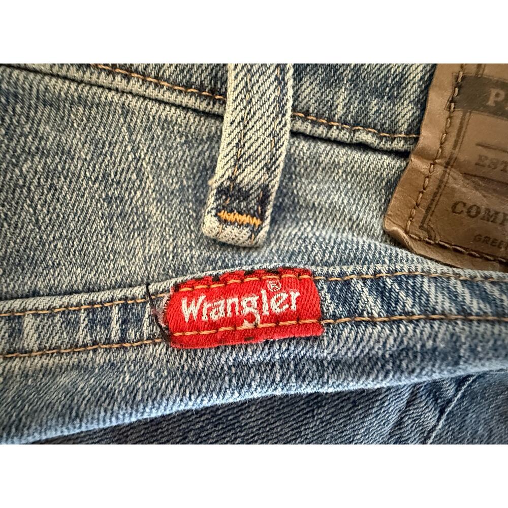 Wrangler Mens Relaxed Fit Comfort Flex Waist Jeans 42X32 Blue Denim Straight Leg - Picture 7 of 10